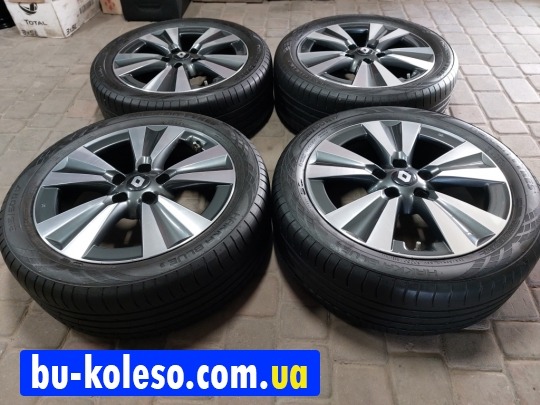 Диски R17 5x114.3 Renault Megane Scenic шини 215/50R17