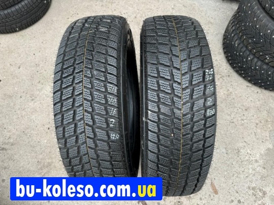Зимові шини 215/70R16 2 шт