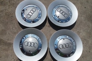 Колпачки дисков Audi заглушки оригинальные
