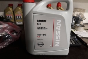 Моторное масло Nissan Infiniti 5W-30 C4