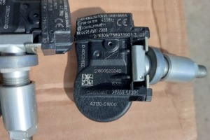 Датчик давления в шинах Suzuki 43130-61M00