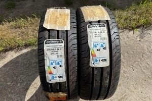 Шини 215/60R16C літні Continental 2 шт