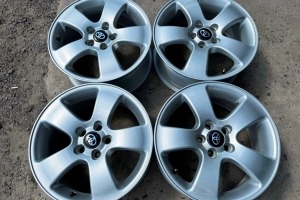 Диски Toyota Prius Corolla Avensis R16 5x100 