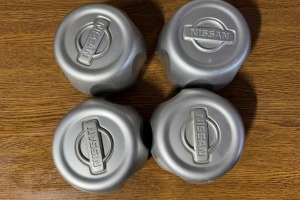 Ковпачок диска Nissan Terano 403158F300