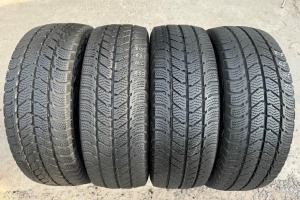 Шини зимові 215/65R16С Uniroyal